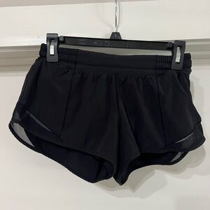 Lululemon Hotty Hot 2.5”
